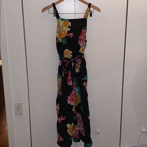 Jumpsuit with floral print and tie waist
